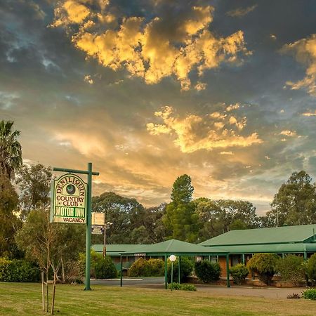 Deniliquin Country Club Motor Inn מראה חיצוני תמונה